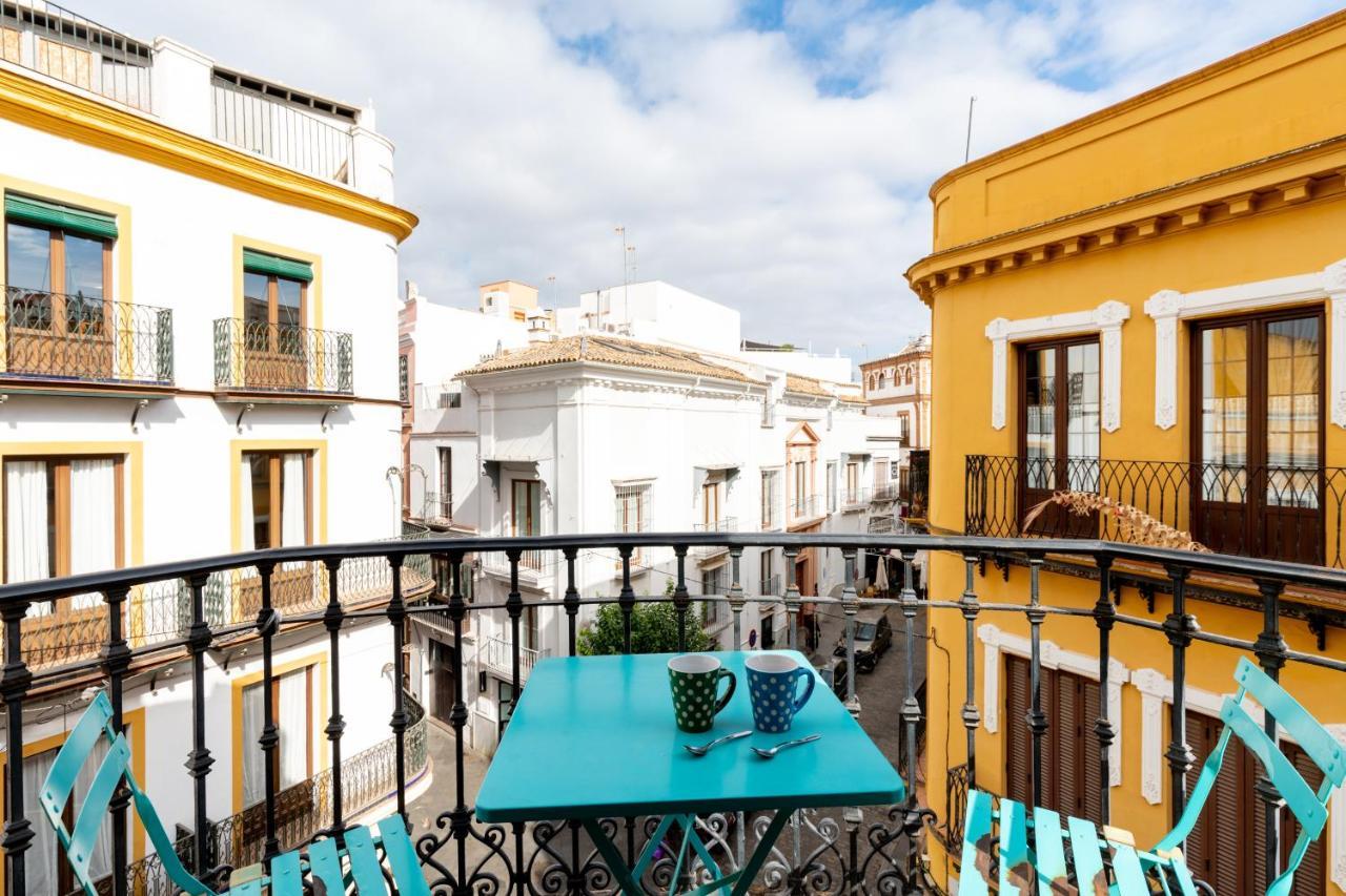 Cathedral Apartment, Upper Floor Apartment Sevilla Kültér fotó